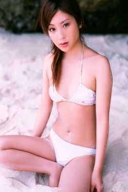 25岁女高中生
