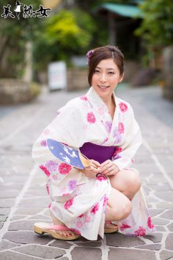 大家好我叫小莫
